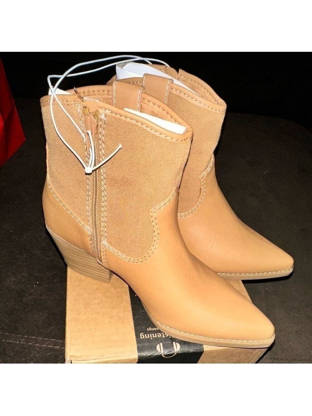 Universal Thread Tan Kay Western Boots Women's 7.5 - Picture 8 of 10